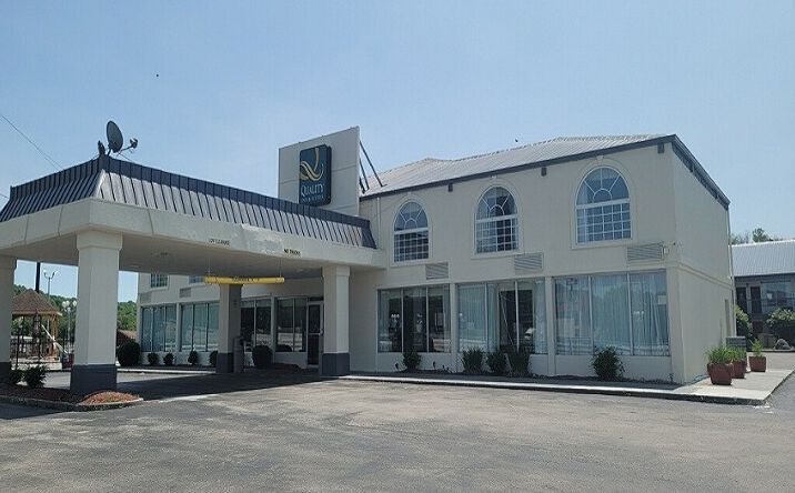 Pictures of Hospitality property located at 425 Flint Ridge Rd, Horse Cave, KY 42749 for sales - image #1