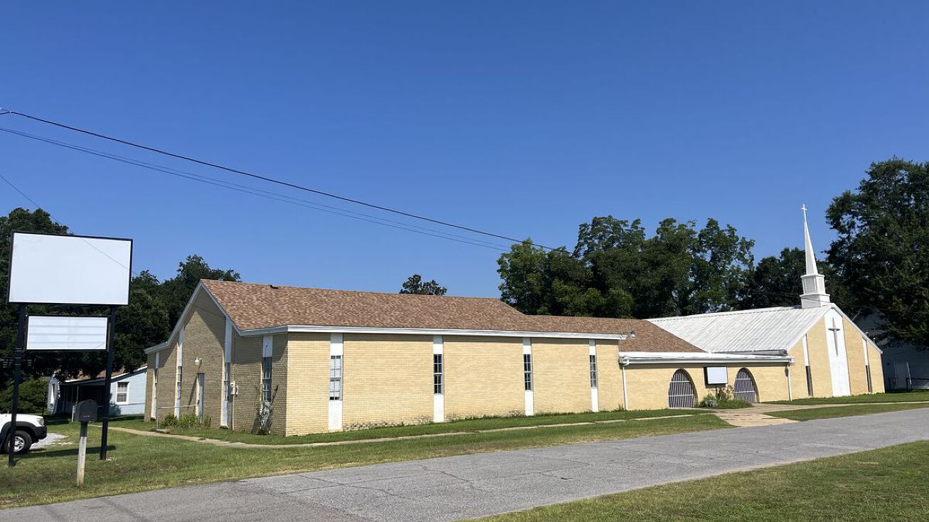 512 W Detroit Blvd, Pensacola, FL 32534