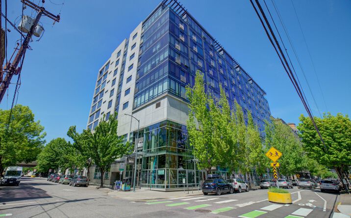 Pictures of Mixed Use, Office, Retail property located at 1405 NW Johnson St, Portland, OR 97209 for sales - image #1