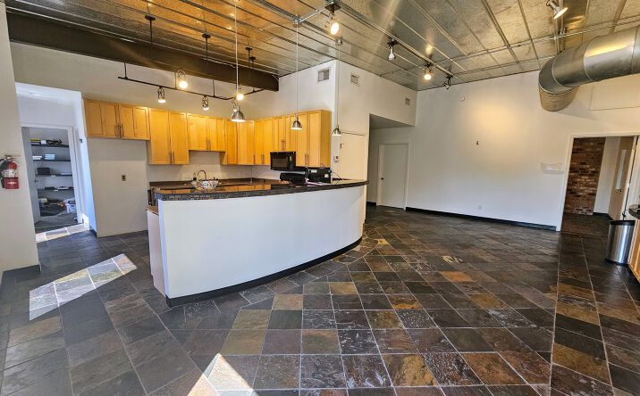 Pictures of Office property located at 2319 N Woodlawn Ave, Metairie, LA 70001, 2315 N Woodlawn Ave, Metairie, LA 70001 for sales - image #1