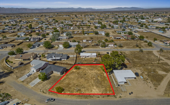 Pictures of Land property located at 8991 Grapewood Ave, California City, CA 93505 for sales - image #1