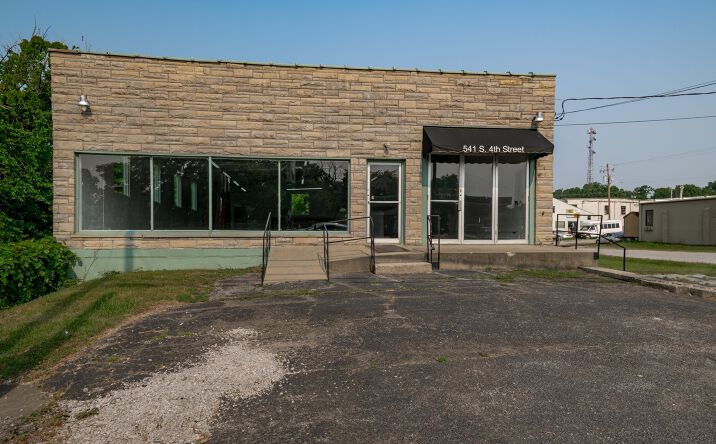 Pictures of Mixed Use, Office, Retail property located at 541 S 4th St, Danville, KY 40422 for sales - image #1