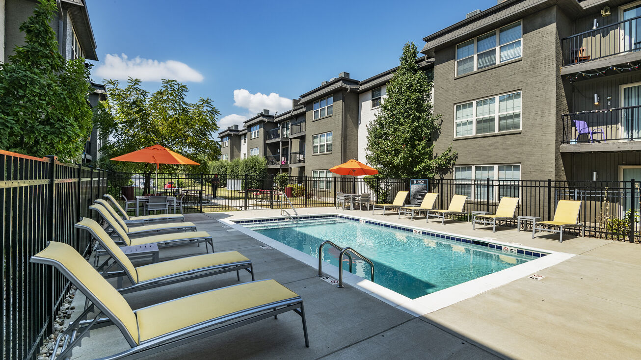 3061 Sprowl Rd, Louisville, KY 40299