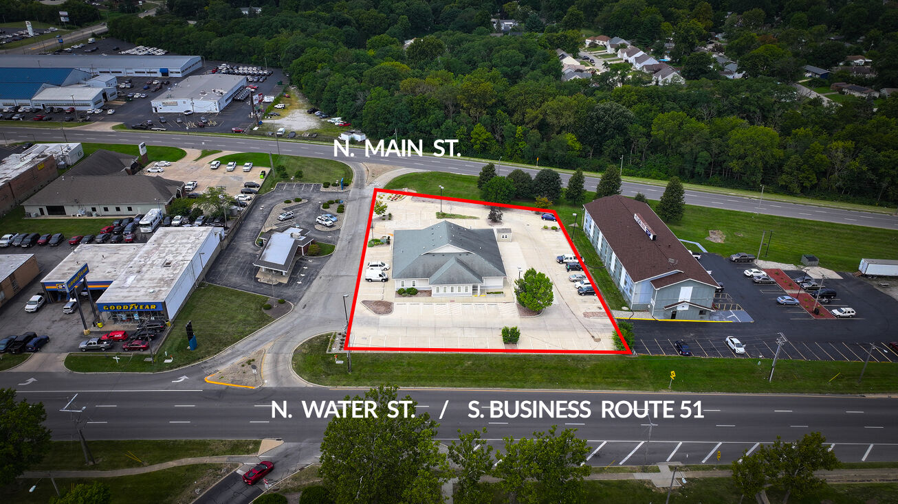 3131 N Water St, Decatur, IL 62526