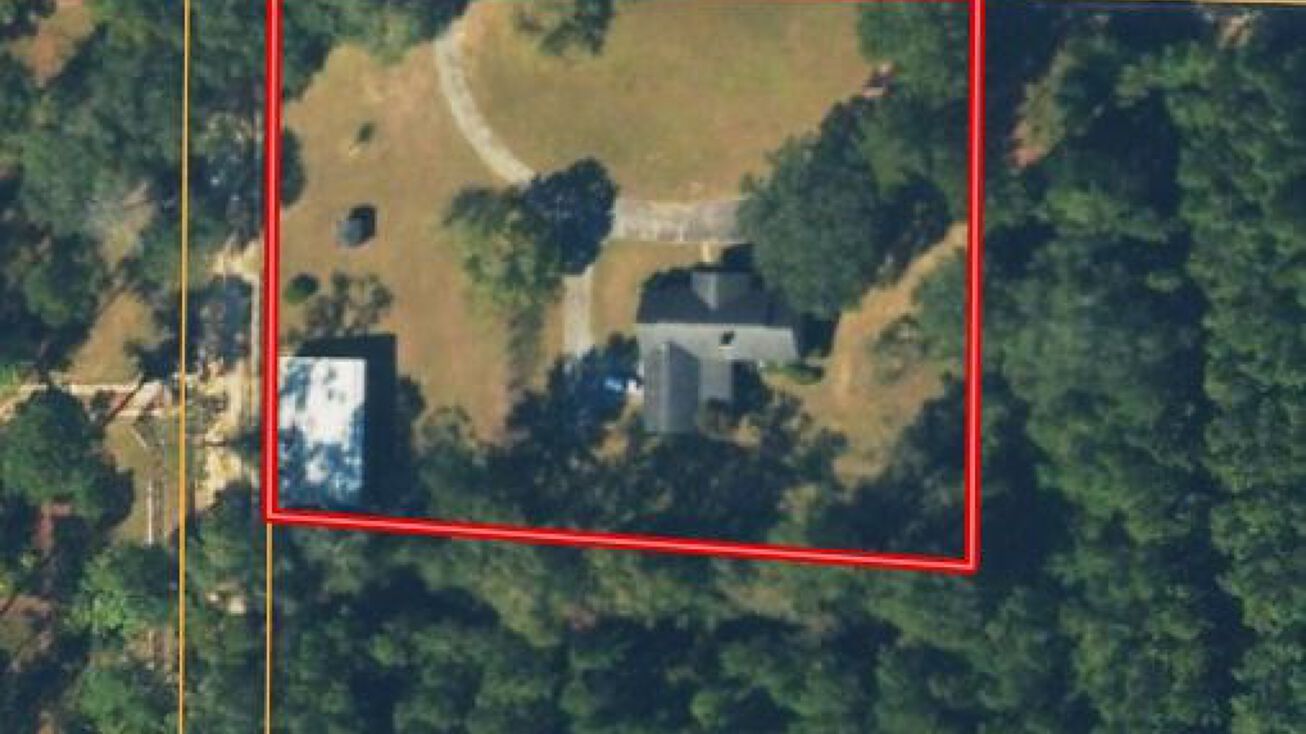 1598 Coffee Rd, Thomasville, GA 31757