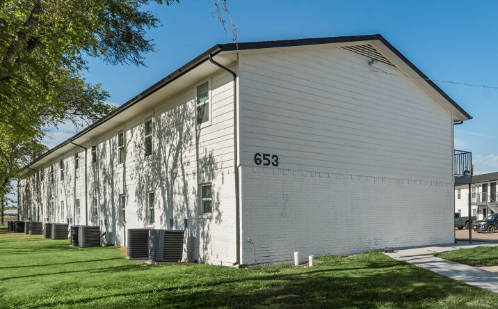 Pictures of Multifamily property located at 653 Henry Hynds Expy, Van Alstyne, TX 75495 for sales - image #1