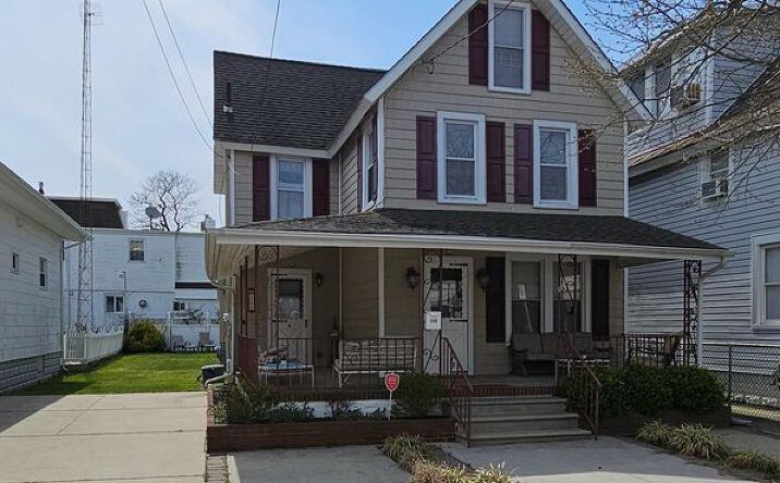 Pictures of Multifamily property located at 146 W Hand Ave, Wildwood, NJ 08260 for sales - image #1