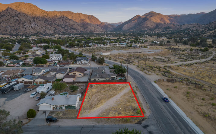 Pictures of Land property located at 2520 Flower St, Lake Isabella, CA 93240 for sales - image #1