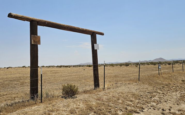 Pictures of Land property located at 20th Street West / Hwy 58, Mojave, CA 93501 for sales - image #1