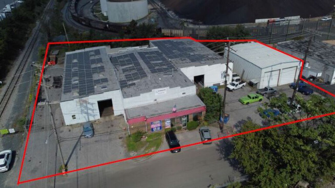 Pictures of Industrial property located at 1900 Benhill Ave, Baltimore, MD 21226 for sales - image #1