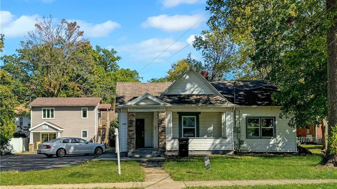 1103 & 1105 6th St., Charleston, IL 61920