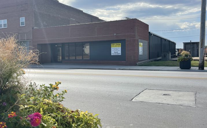 Pictures of Industrial, Office, Retail property located at 204 E Erie St, Missouri Valley, IA 51555 for sales - image #1
