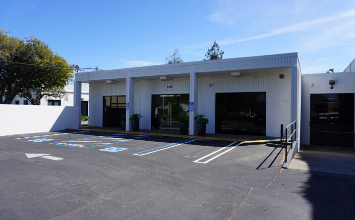 Pictures of Industrial property located at 2189 Leghorn St, Mountain View, CA 94043 for sales - image #1