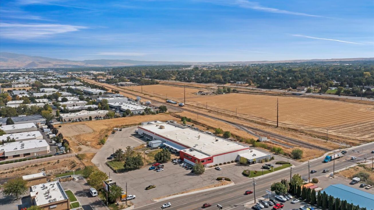 420 N Five Mile Rd, Boise, ID 83704