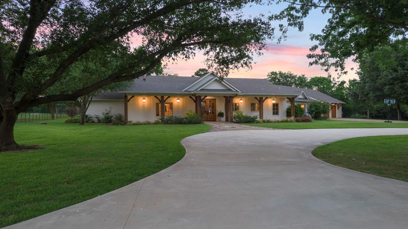 594 Tankersley Rd, Mount Pleasant, TX 75455