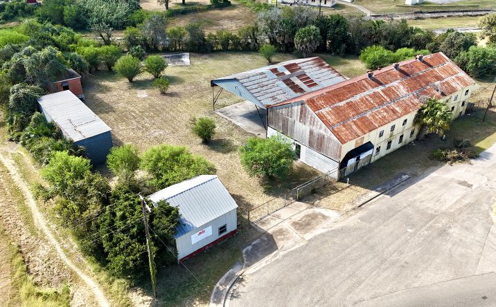 Pictures of Industrial property located at 305 W Houston St, Beeville, TX 78102 for sales - image #1