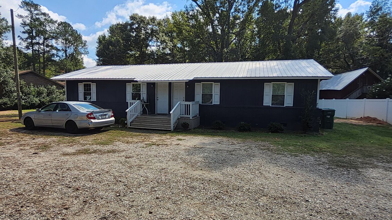 224 E Clark St, Pinewood, SC 29125