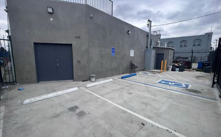 Pictures of Retail property located at 1100 E 14th Pl, Los Angeles, CA 90021 for sales - image #1