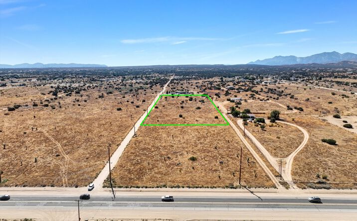 Pictures of Land property located at 0 Shasta Rd, Phelan, CA 92329 for sales - image #1