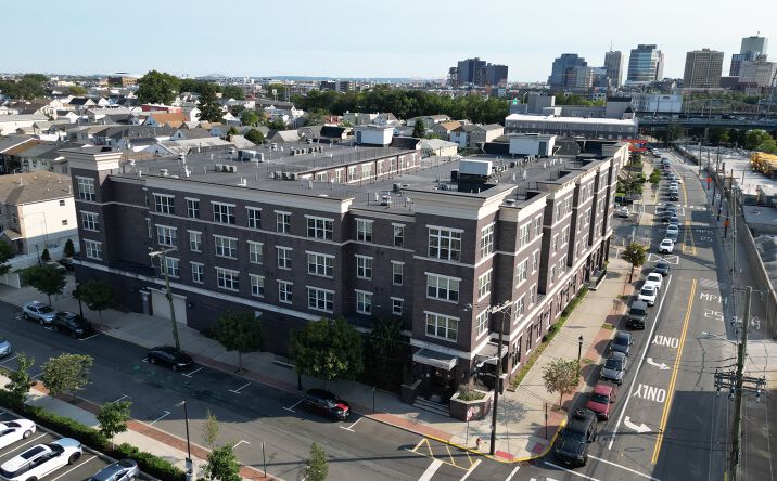 Pictures of Multifamily property located at 400 Passaic Ave, East Newark, NJ 07029 for sales - image #1