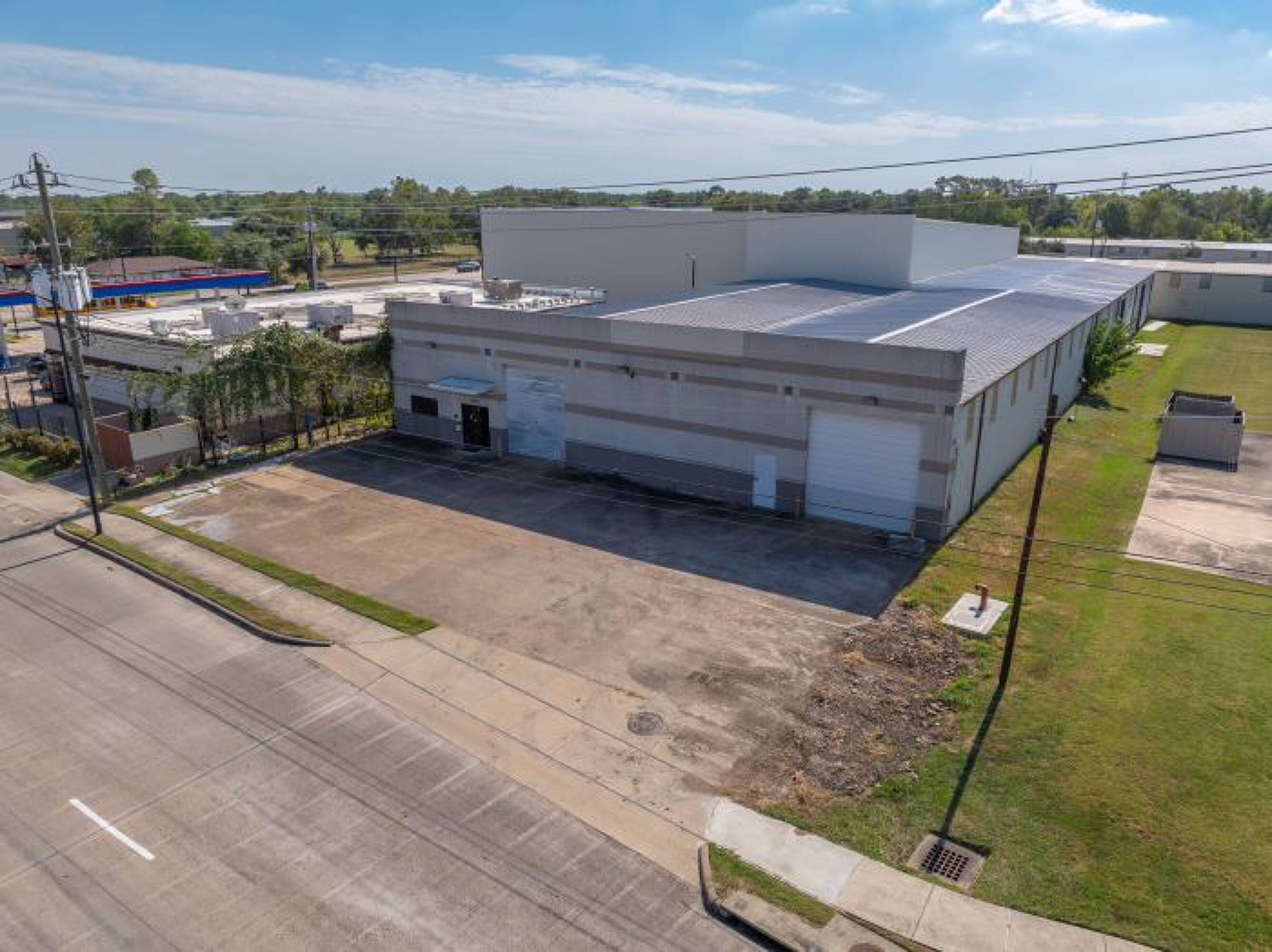 34,191 SF Office-Warehouse / Flex