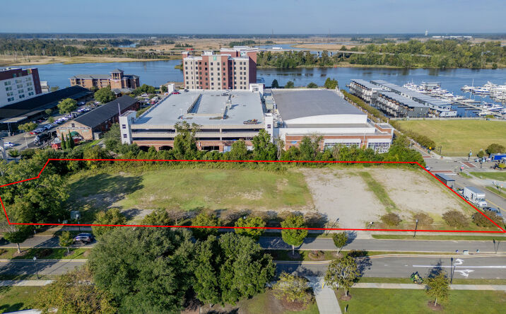 Pictures of Land property located at 615 N Front St, Wilmington, NC 28401 for sales - image #1