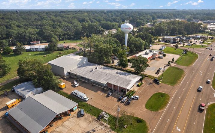 Pictures of Industrial, Retail property located at Hwy 80 W, Clinton, MS 39056 for sales - image #1