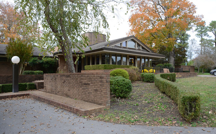 Pictures of Hospitality, Mixed Use, Multifamily, Senior Living property located at 549 Robertson Rd S, Murray, KY 42071 for sales - image #1