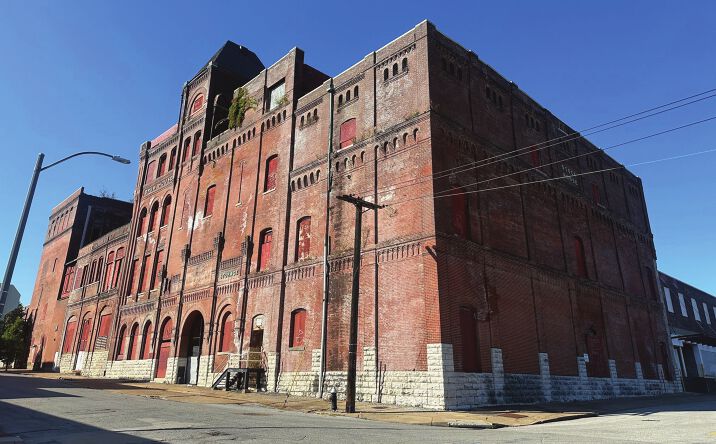 Pictures of Industrial property located at 2301-2303 Lemp Ave, St. Louis, MO 63104 for sales - image #1
