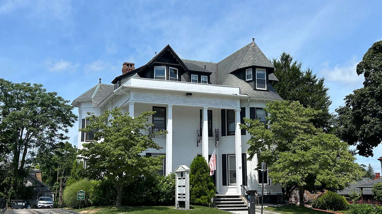 47 Harvard Street, Worcester, MA 01609