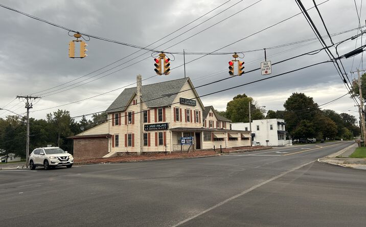 Pictures of Retail property located at 602 Ridge Rd, Webster, NY 14580 for sales - image #1