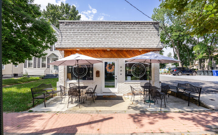 Pictures of Retail property located at 538 Burlington Ave, Delanco, NJ 08075 for sales - image #1