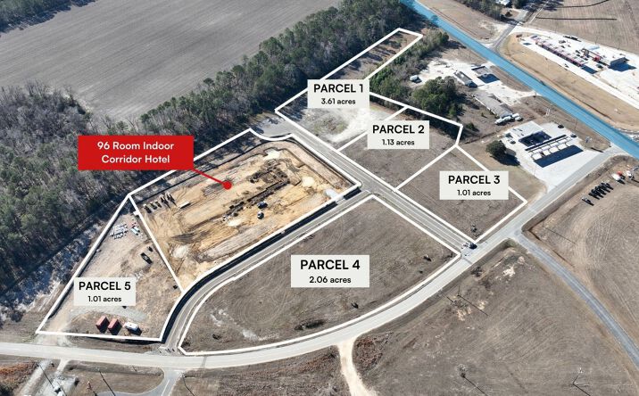 Pictures of Hospitality, Land, Mixed Use, Office, Retail property located at 220 Creek 28, Metter, GA 30439 for sales - image #1
