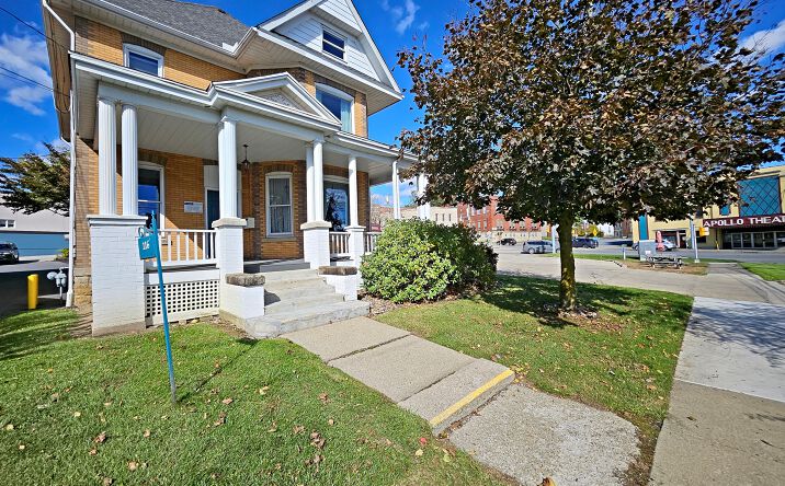 Pictures of Mixed Use, Multifamily, Office, Retail property located at 116 Center St, Saint Marys, PA 15857 for sales - image #1