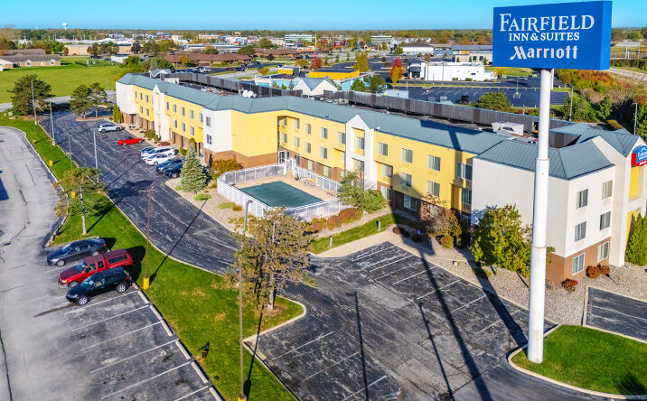 Pictures of Hospitality property located at 8275 Georgia St, Merrillville, IN 46410 for comps - image #1