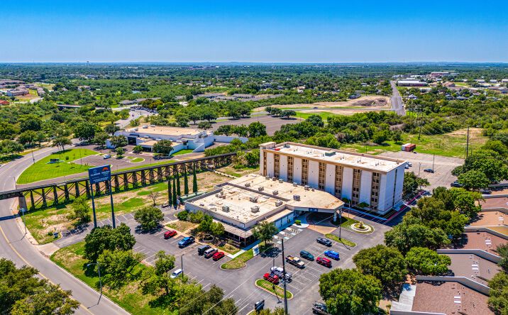 Pictures of Hospitality property located at 441 Rio Concho Dr, San Angelo, TX 76903 for sales - image #1