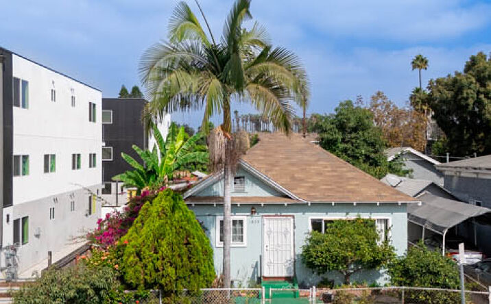 Pictures of Multifamily property located at 1839 W 20th St, Los Angeles, CA 90007 for sales - image #1