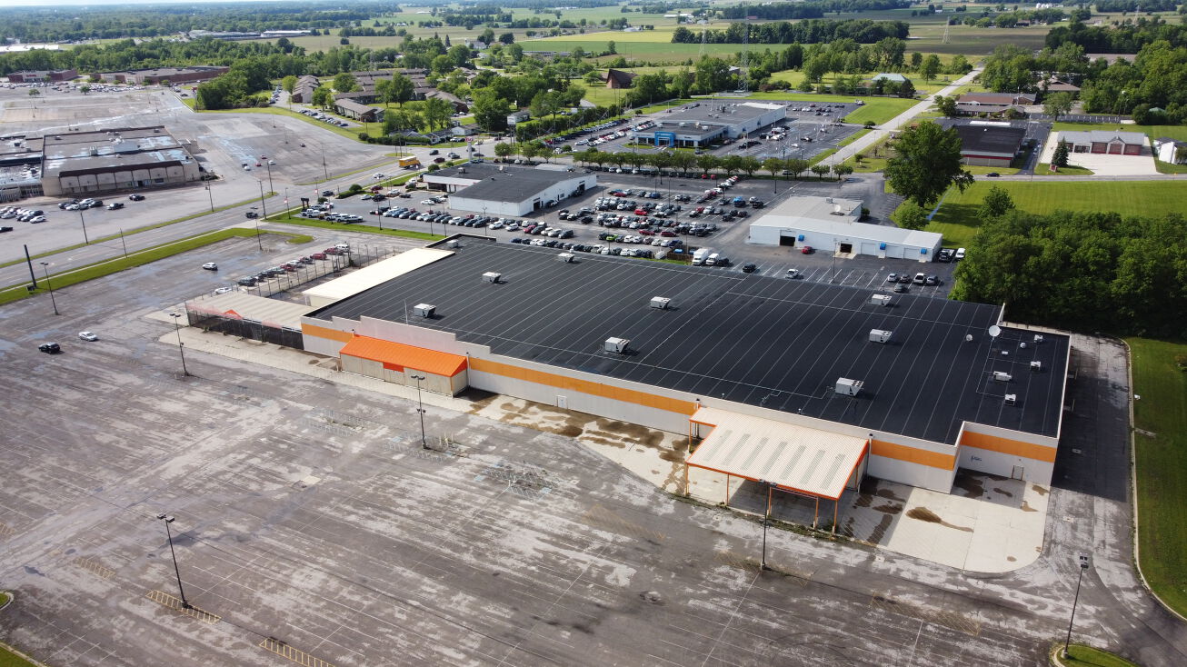 Pictures of Industrial, Land, Retail property located at 2090 N Cable Rd, Lima, OH 45805 for sales - image #1
