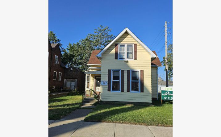 Pictures of Office property located at 817 Washington St, Michigan City, IN 46360 for sales - image #1