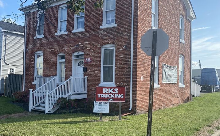 Pictures of Office property located at 757 Broad St, Portsmouth, VA 23707 for sales - image #1