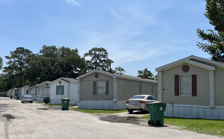Pictures of Mobile Home Park property located at 5800 Leedale St, Houston, TX 77016 for sales - image #1