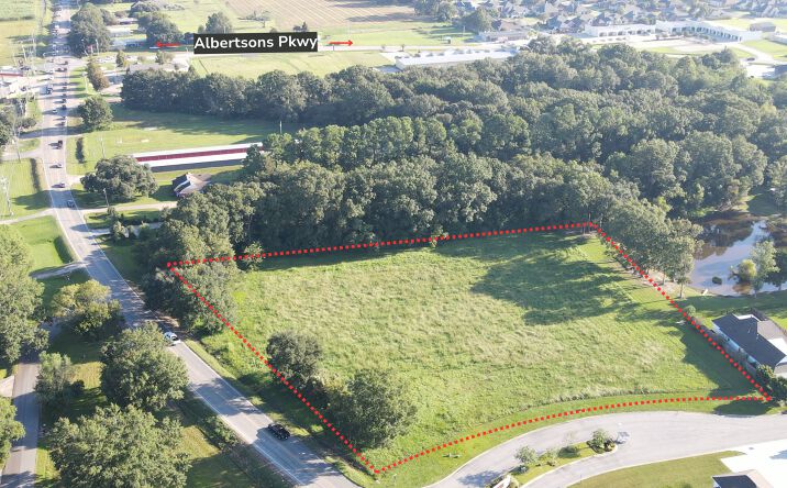 Pictures of Land property located at 101 Tennyson Dr, Broussard, LA 70518 for sales - image #1