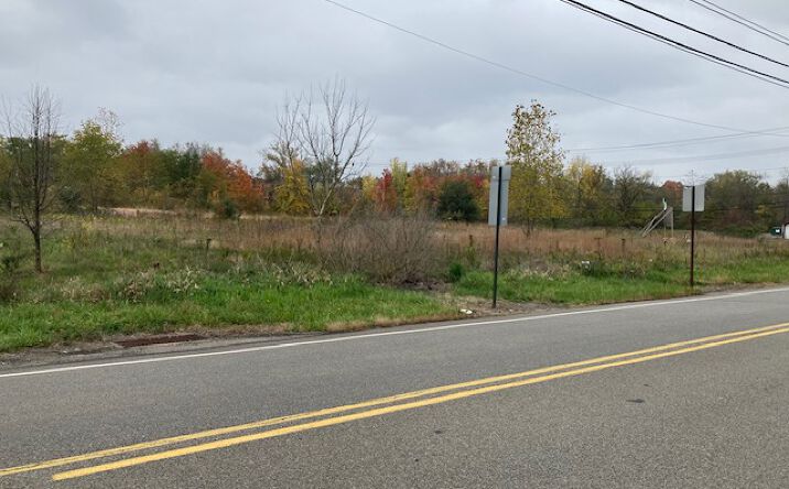Pictures of Land property located at 1064 Harrison City Export Rd, Jeannette, PA 15644 for sales - image #1
