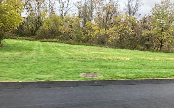 Pictures of Land property located at 1700 Penny Ln Dr, Jeannette, PA 15644 for sales - image #1