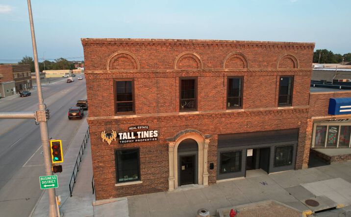 Pictures of Land property located at 208 South Main Street, Winner, SD 57580 for sales - image #1