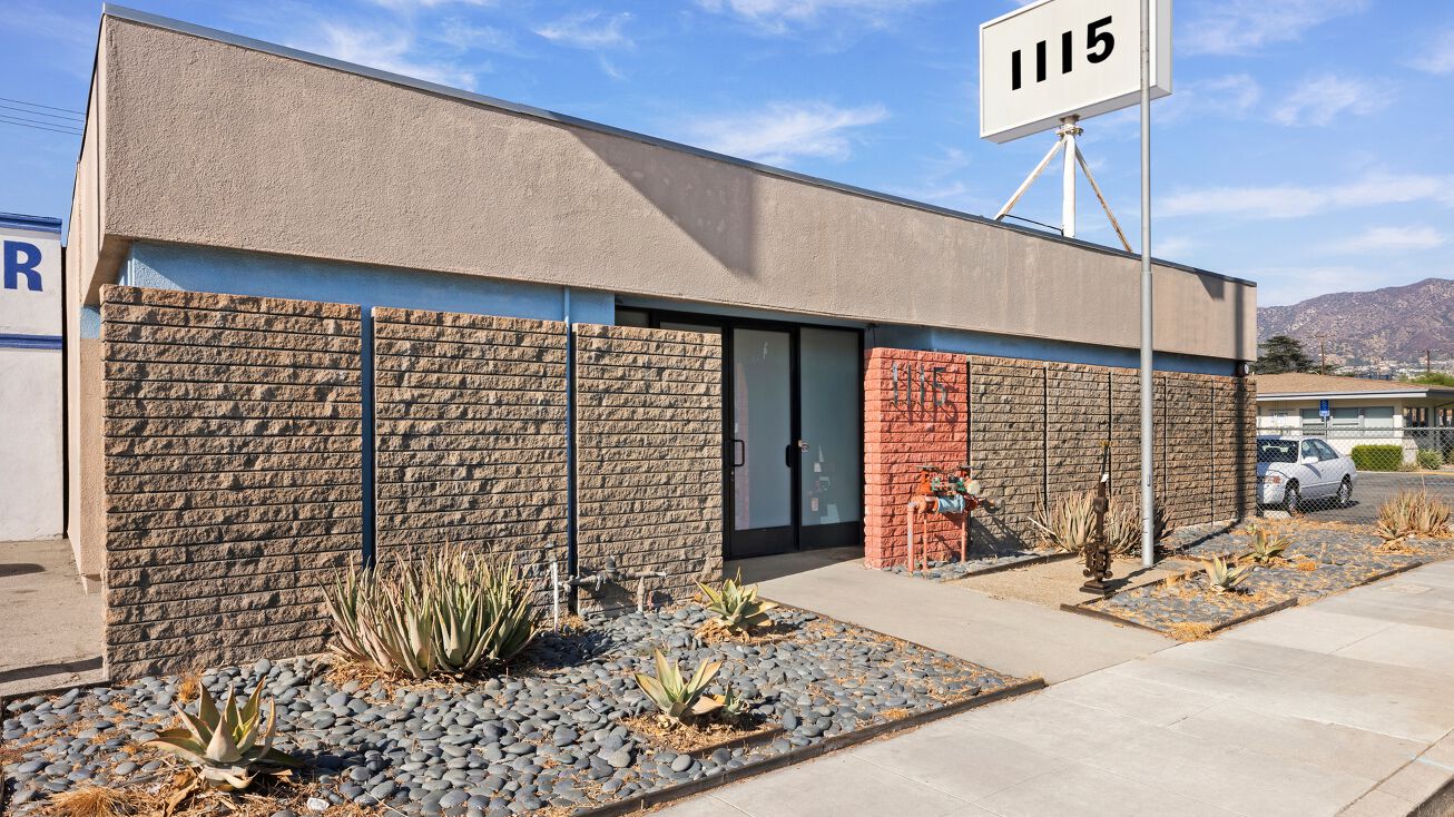 1115 W Magnolia Blvd, Burbank, CA 91506