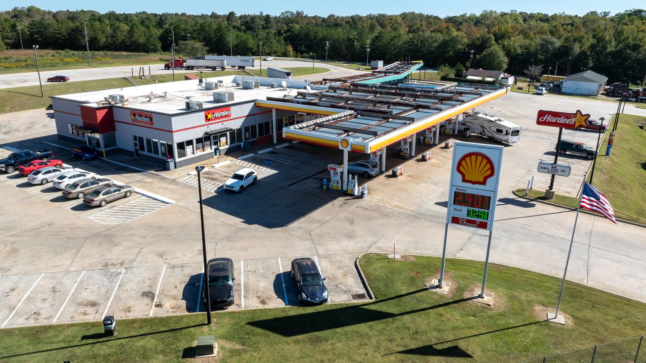 3883 Cross Anchor Rd, Enoree, SC 29335