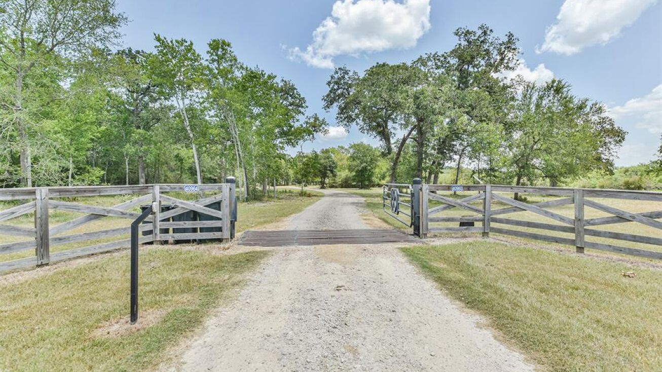 40960 Jozwiak Ln, Hempstead, TX 77445