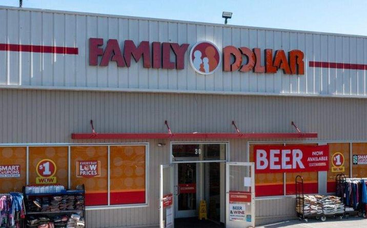 Pictures of Retail property located at 30 The Green, Shirley, NY 11967 for sales - image #1
