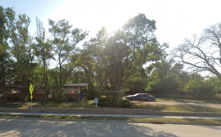 Pictures of Land, Mixed Use, Office, Retail property located at 514 Washington Ave S, Madison, SD 57042 for sales - image #1